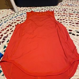 Lululemon Sculpt tank